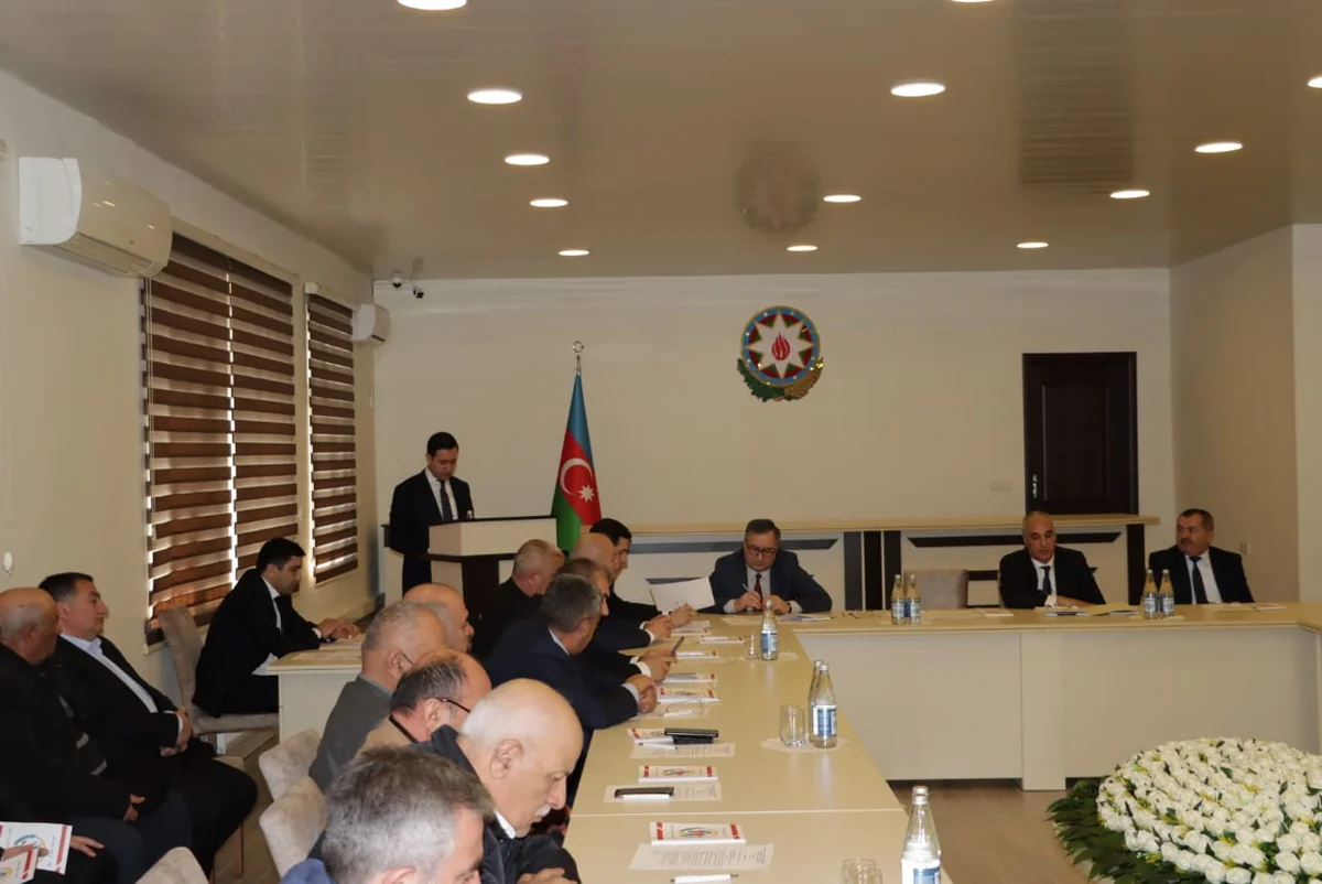 “Heydər Əliyev İli” çərçivəsində Şirvan Apellyasiya Məhkəməsində sahibkarlarla dəyirmi masa keçirilib