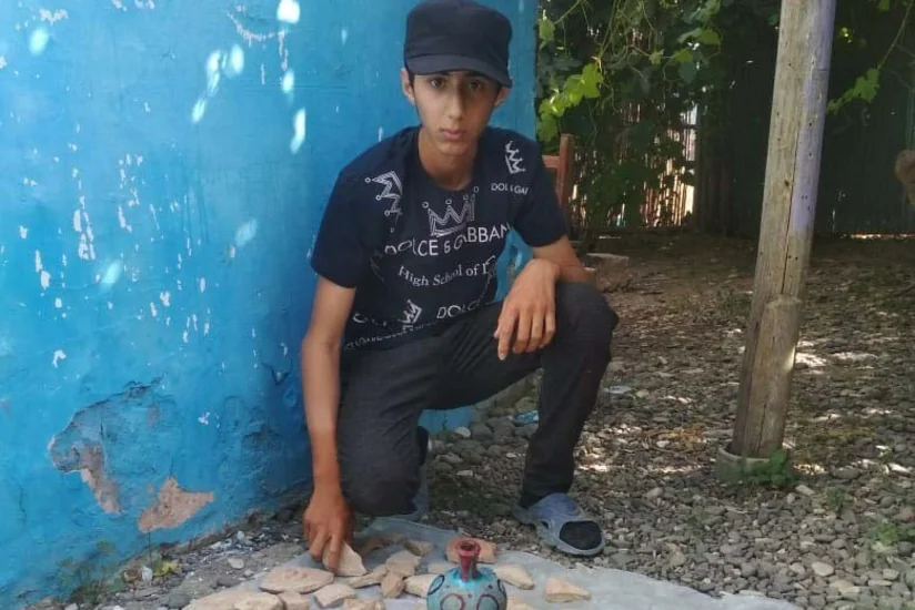 Teenager finds historical artifacts in Aghdam - PHOTO