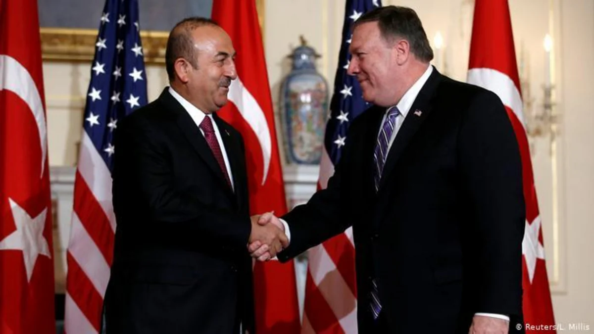 Çavuşoğlu ilə Pompeo İran və İraqda yaranmış vəziyyəti müzakirə ediblər