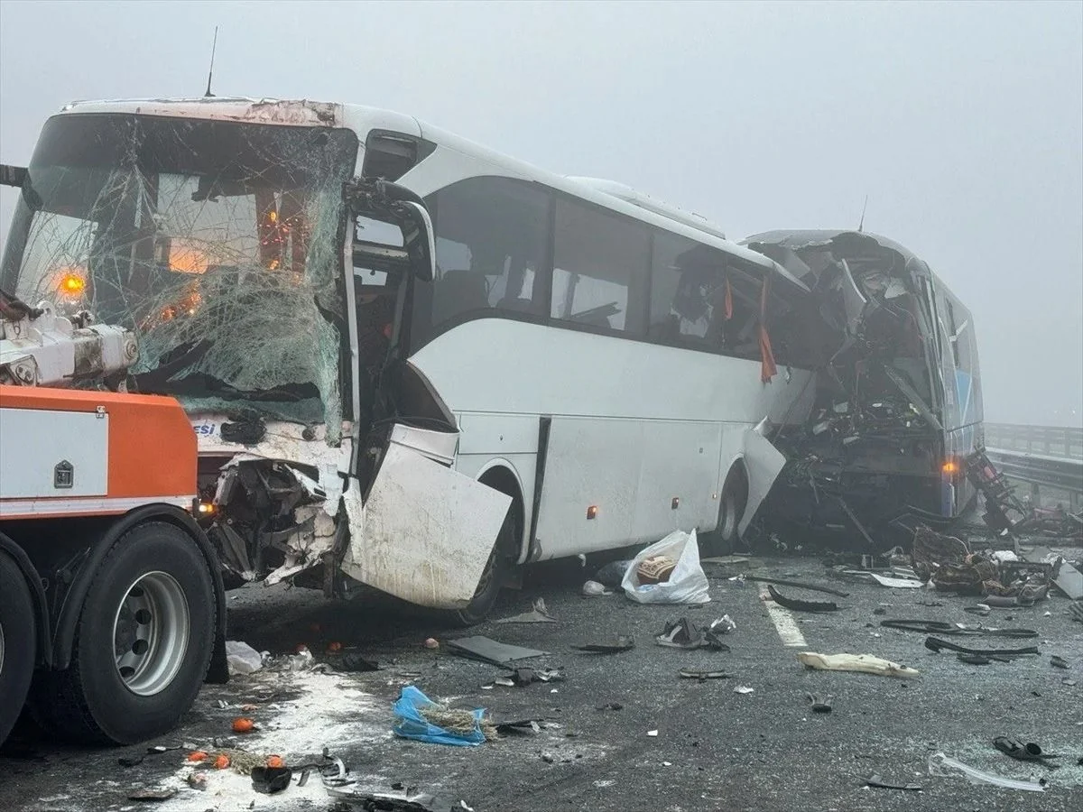 At least 10 killed in chain accident involving 7 vehicles in Türkiye