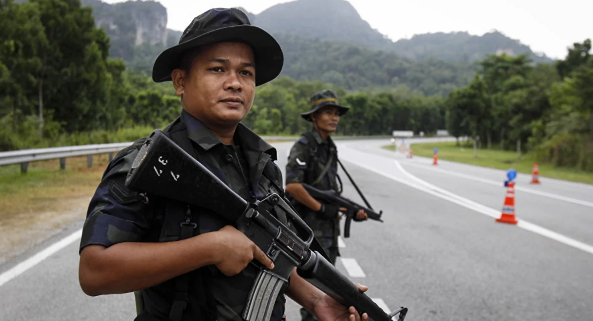 Malaysian Police Prevent Terrorist Attack, Arrest 14 Suspects, Seize Bomb