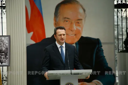 Tbilisidə Heydər Əliyevə həsr olunan fotosərgi açılıb