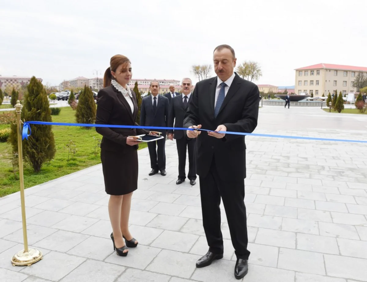 Prezident İlham Əliyev Naxçıvan Muxtar Respublika Xəstəxanasının açılışını edib