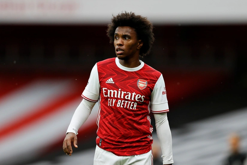 Azarkeşlər Arsenalın futbolçusunu meymun adlandırdı