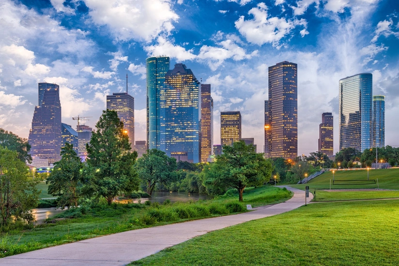 Houston Azerbaijanis organize a charity event for people affected by war