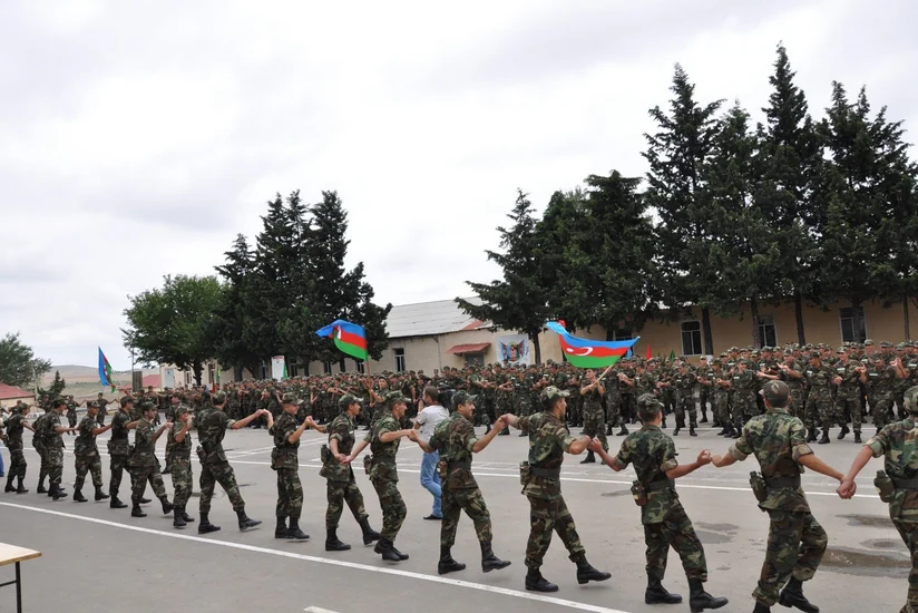 ​Президент Ильхам Алиев подписал распоряжение о призыве граждан на действительную военную службу