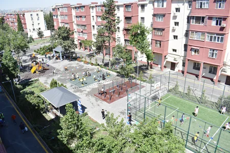 Bakıda daha bir həyət yenilənib