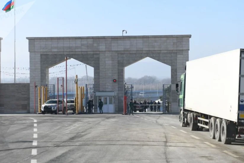 Полад Бюльбюль оглу опроверг слухи о голодовке на азербайджано-российской границе