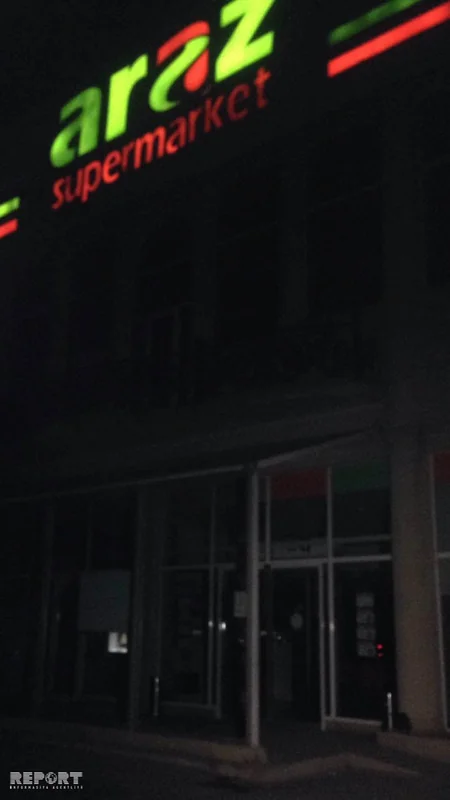 “Araz” marketin satıcısı iş yoldaşlarını bıçaqlayıb, onlardan biri ölüb - FOTO - VİDEO - YENİLƏNİB-2