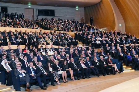 Prezident İlham Əliyev Bakıda VI Beynəlxalq Humanitar Forumun rəsmi açılış mərasimində iştirak edib - VİDEO - YENİLƏNİB