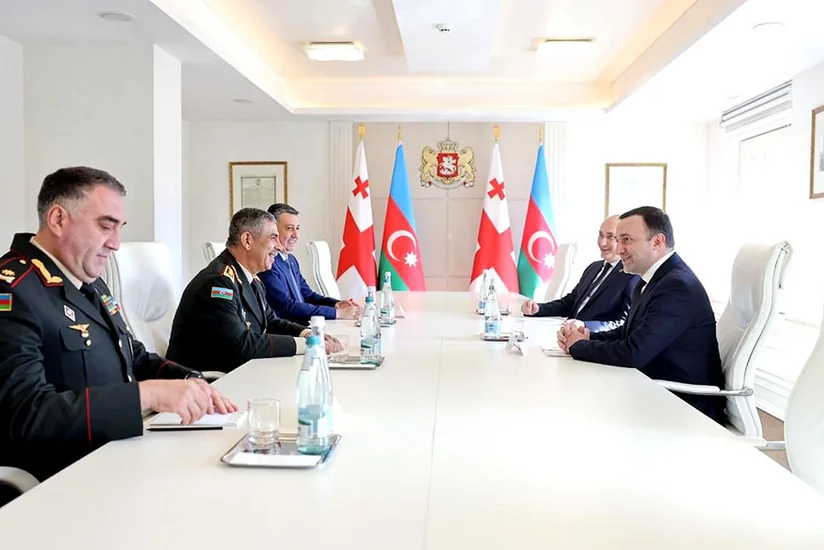 Zakir Həsənov Gürcüstanın Baş naziri ilə regiondakı hərbi-siyasi vəziyyəti müzakirə edib