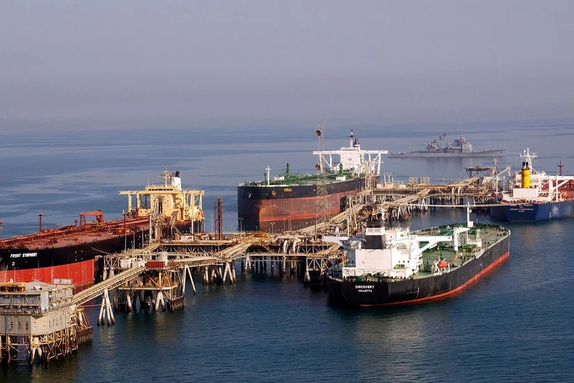 Rusiya sanksiyalardan yayınaraq neft tədarük edən tanker donanmasının əsas hissəsini itirib