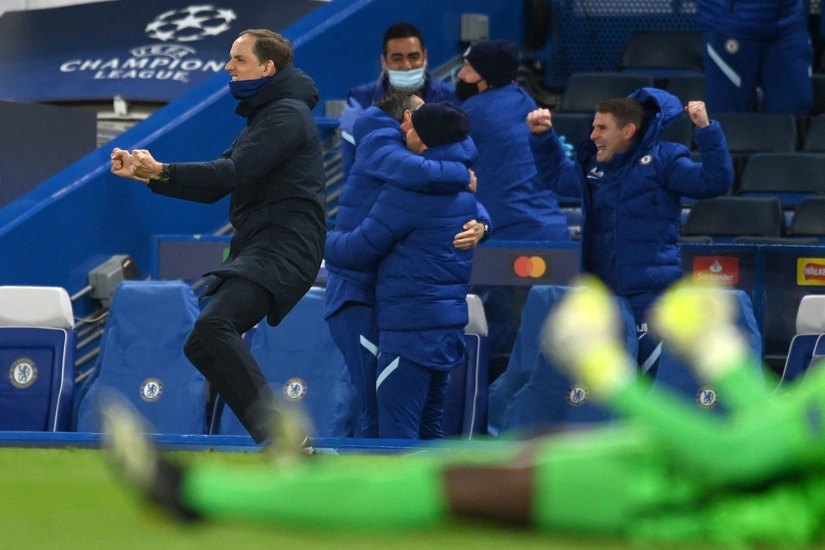 Chelsea's head coach makes history in Champions League