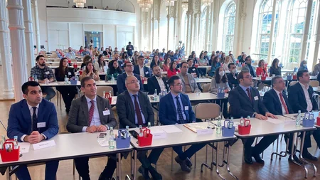 Köln şəhərində Almaniyadakı Azərbaycanlı Həkimlərin I forumu işə başlayıb