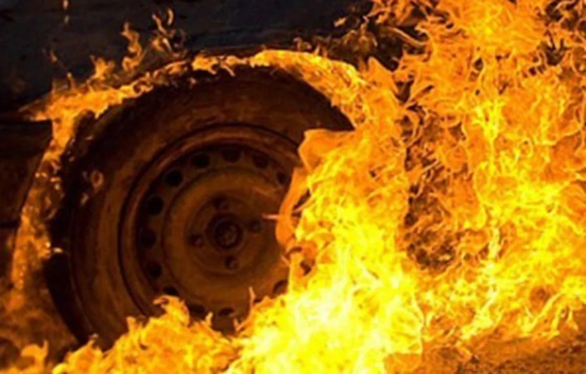 Bakıda yük avtomobili yanıb, xəsarət alan var