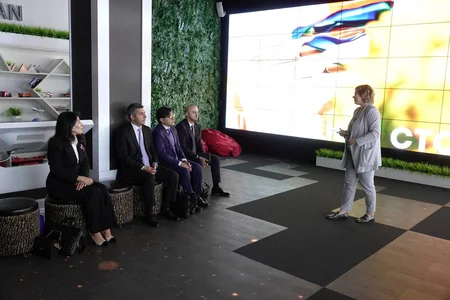 Azerbaijani delegation holds meeting at Tatarstan Investment Development Agency