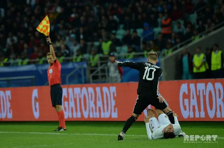 ÇL: Qarabağ  Roma qarşılaşması maraqlı anlarla yadda qalıb - FOTOREPORTAJ