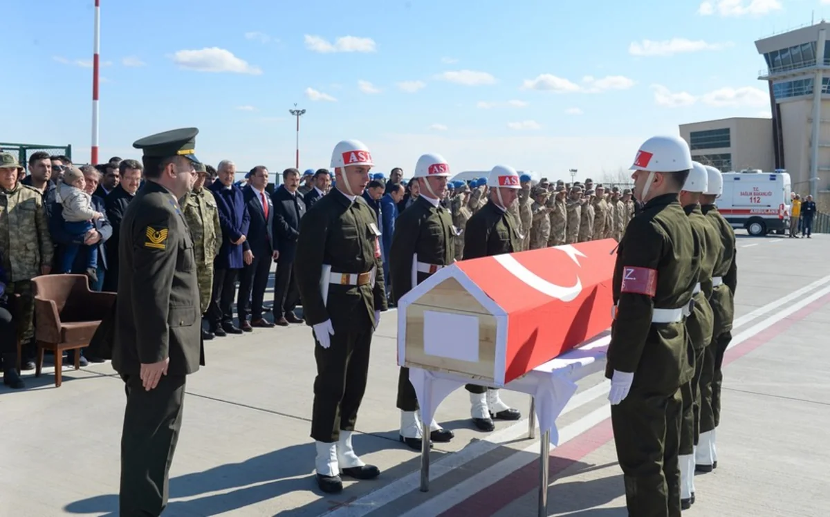 Türkiyədə terrorçularla atışmada bir hərbçi şəhid olub, yaralananlar var