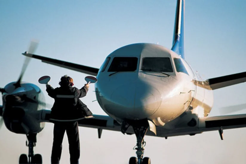 Moskvaya təcili eniş edən təyyarənin pilotu ölüb