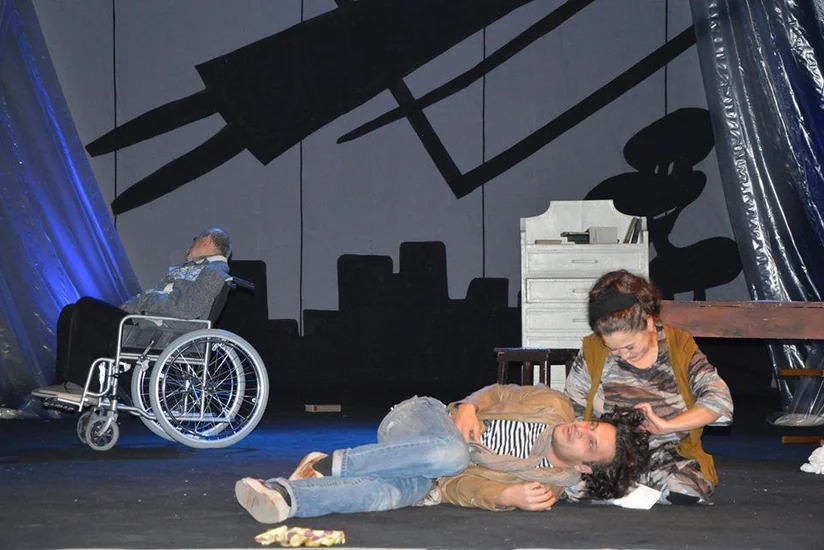 Gənc Tamaşaçılar Teatrında “Ağ ölüm” tamaşası nümayiş etdiriləcək