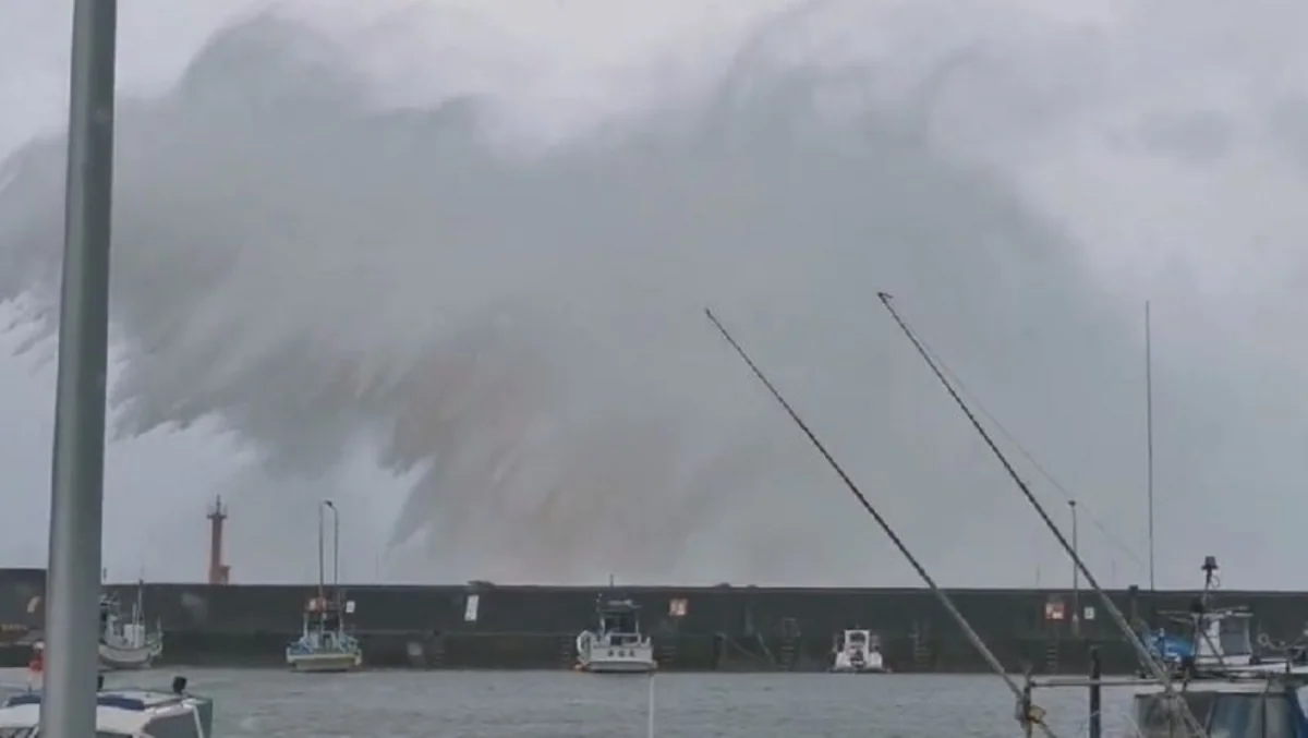 Powerful typhoon in Japan’s Okinawa injures over 30 people