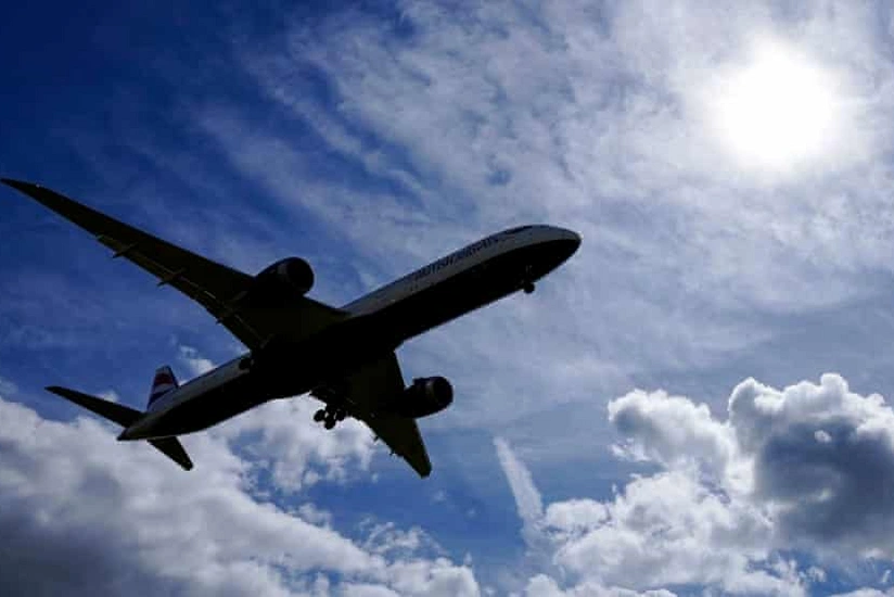 Air traffic drops by 71% in UK