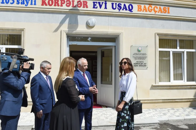 Birinci vitse-prezident Mehriban Əliyeva 105 nömrəli körpələr evi-uşaq bağçasında yenidənqurmadan sonra yaradılan şəraitlə tanış olub