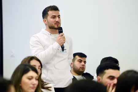 SOCAR-ın prezidenti Gənc İstedadlar Proqramına seçilmiş gənclərlə görüşüb