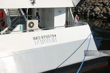 Судно Мирвари возобновляет морские прогулки на Приморском бульваре
