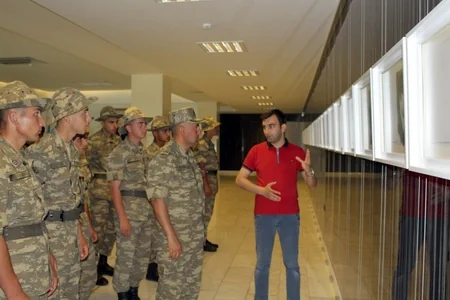 Milli Qurtuluş Günü münasibətilə Azərbaycan Ordusunda silsilə tədbirlər keçirilib