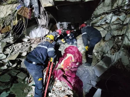 Azerbaijani rescuers save 53 people trapped under rubble