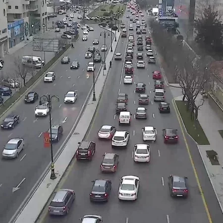 Bakının bir sıra yollarında tıxac müşahidə olunur