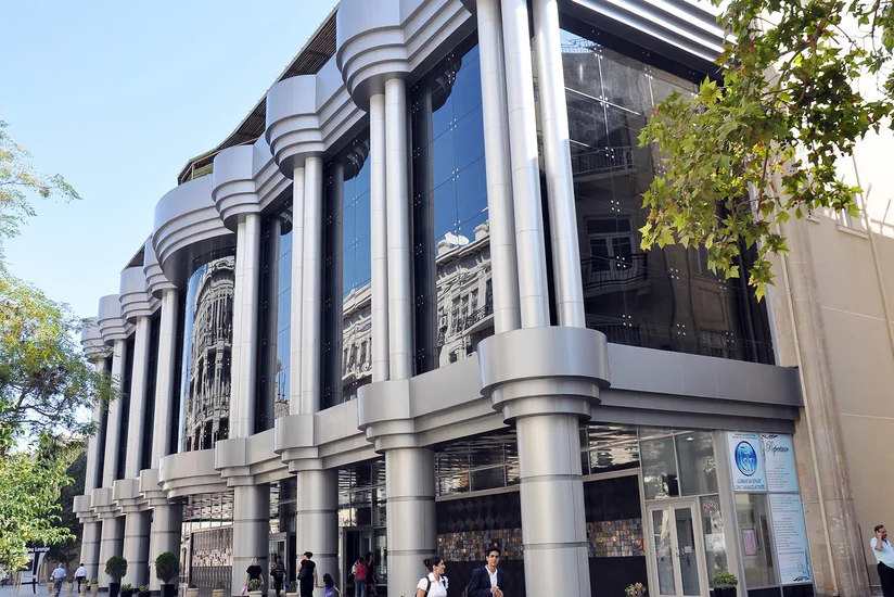 Azərbaycan Dövlət Gənc Tamaşaçılar Teatrının noyabr ayı üçün repertuarı açıqlanıb