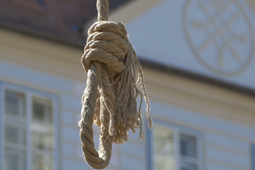 Abşeronda 35 yaşlı qadın intihar edib