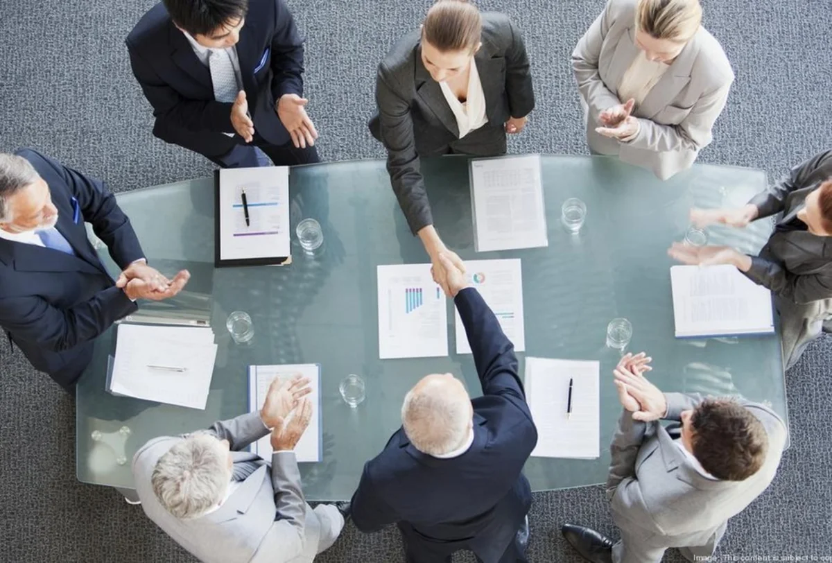 Unibankın səhmdarlarının pay bölgüsü dəyişib