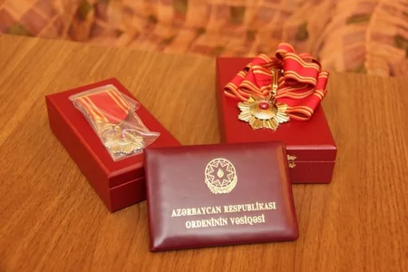Minister Abulfas Garayev visited prominent Azerbaijani writer