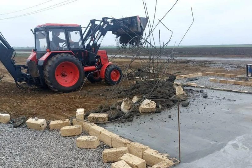 Biləsuvarda qanunsuz tikililər sökülüb