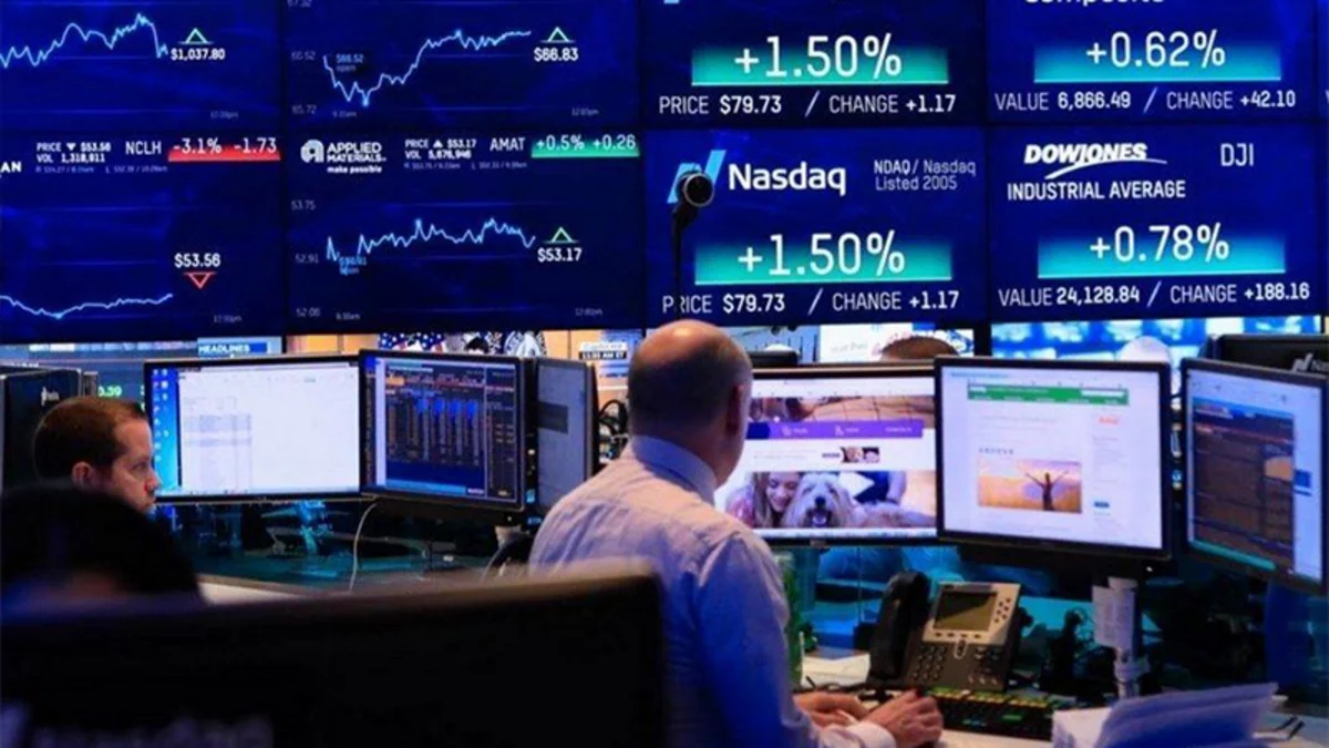 “Dow Jones” və “S&P 500” indeksləri tarixi maksimumu yeniləyib