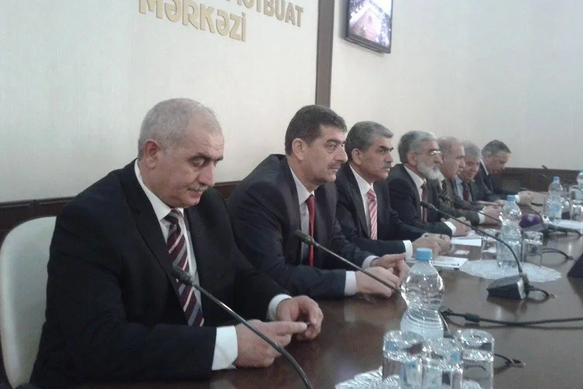 Pənah Hüseyn: “Parlament seçkilərində müxalifətlə iqtidar arasında konsensus əldə edilməlidir”