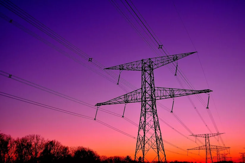 Azərbaycandan 3 ölkəyə elektrik naqillərinin ixracı bərpa edilib