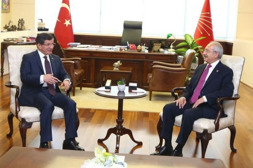 Türkiyə mətbuatı AKP ilə CHP-nin razılığa gələ bilmədiyi yeddi maddəni açıqlayıb