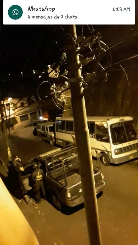 Venesuela paytaxtının bir hissəsi qiyamçıların nəzarətindədir - FOTO - VİDEO