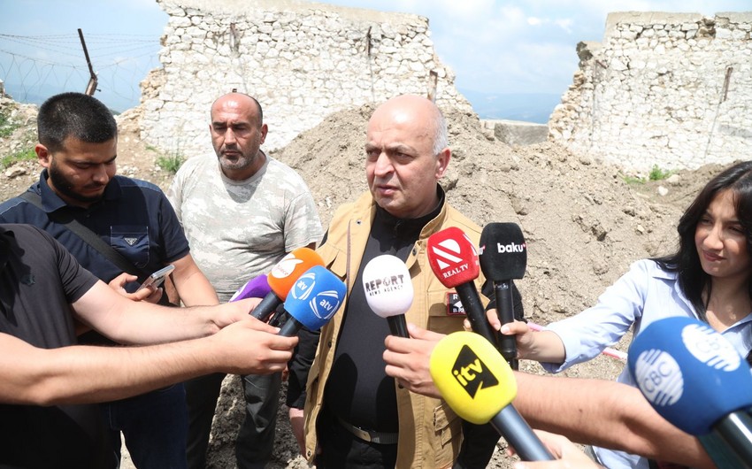 Ekspert Şuşada aşkarlanan kütləvi məzarlıqdan danışıb: “Başqa ərazilərdə də bu tip məzarlıqlar var”