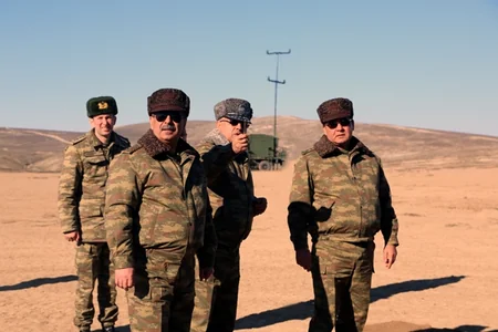 Azərbaycan ordusunun silahlanmasındakı İldırım zenit-raket komplekslərindən döyüş atışları icra edilib - VİDEO