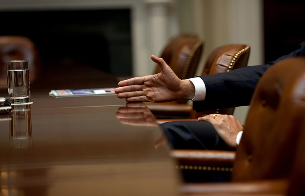 Obama: US to not lift sanctions against Russia before Minsk agreements