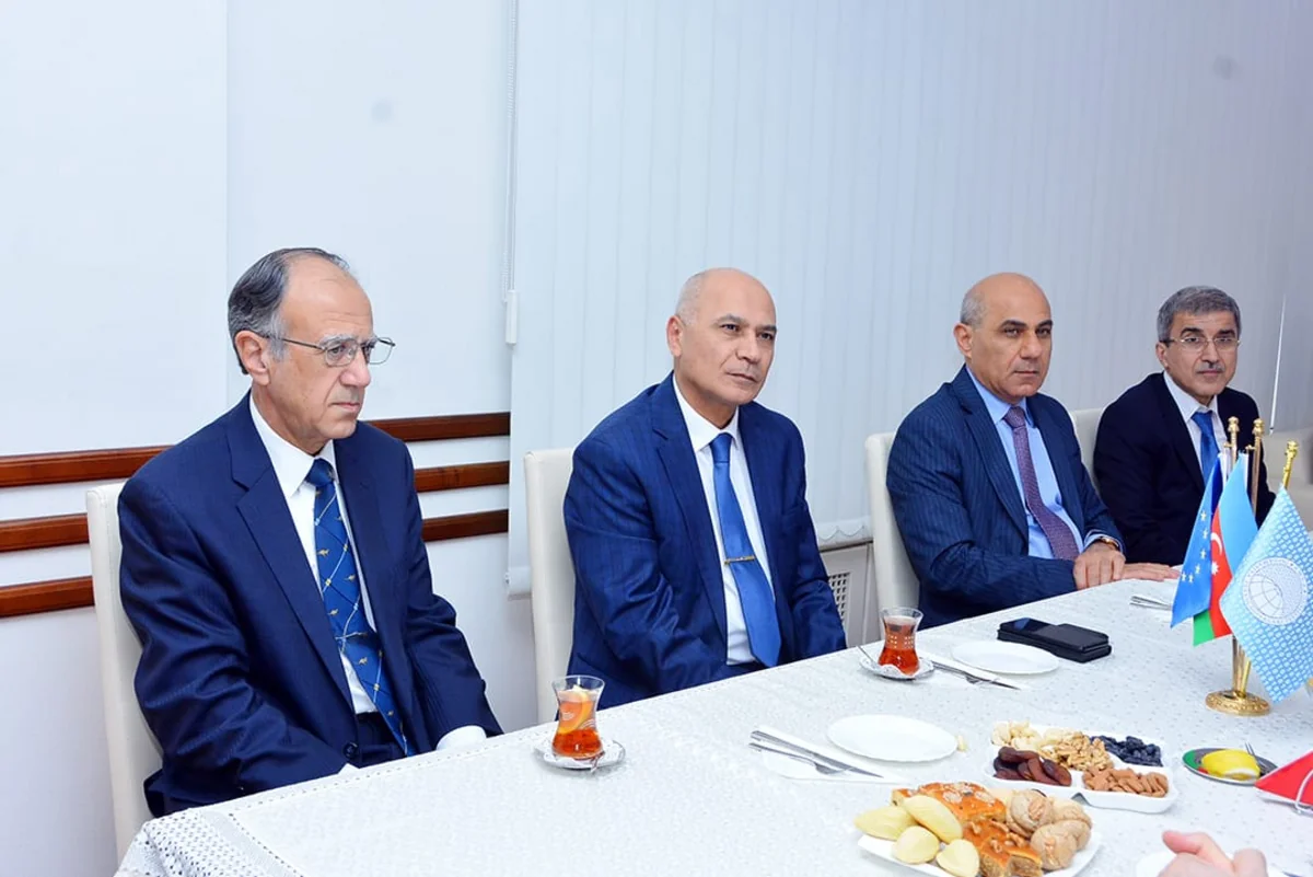 Azərbaycanda ixtisaslaşmış jurnalistikanın yaradılması tövsiyə olunub