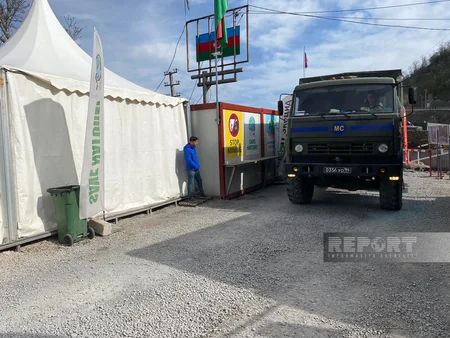 Bu gün Xankəndi-Laçın yolunda sülhməramlıların 78 avtomobili maneəsiz keçib - YENİLƏNİB-5