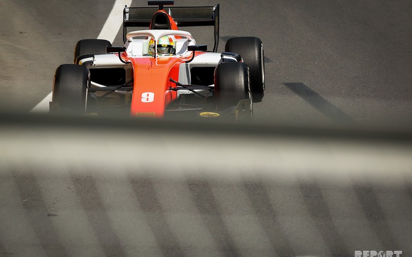 Bakıda Formula 2 üzrə birinci yarış başlayıb
