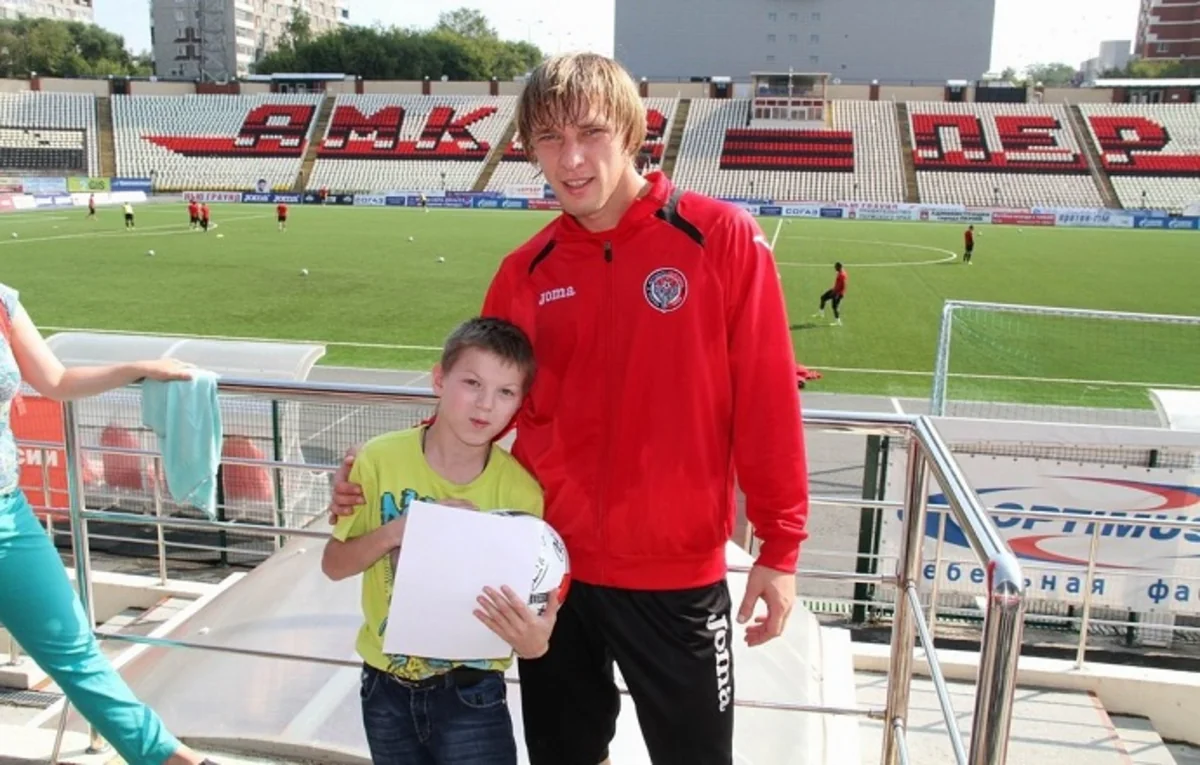 ​Rus futbolçu oynayan məşqçi kimi çalışacaq