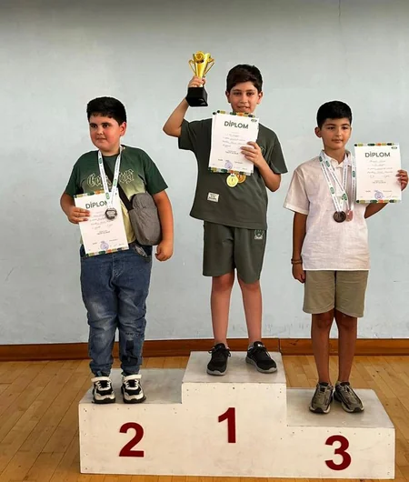 Qaxda yeniyetmələr arasında Respublika Şahmat Olimpiadası keçirilib